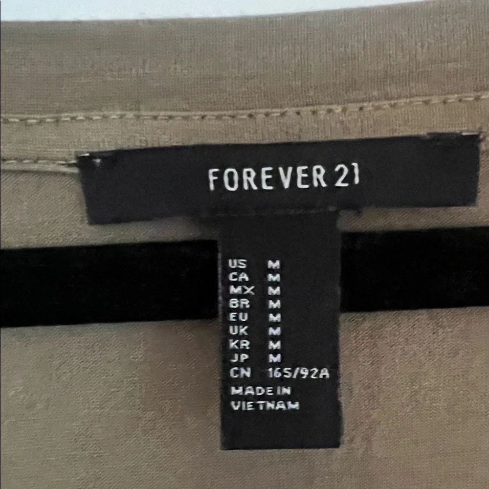 Forever 21 V-Neck Short Sleeve Tee - Picture 4 of 5